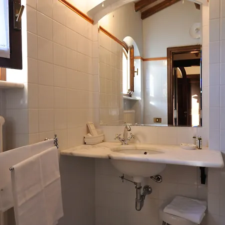 팜스테이 Ripa Relais Colle Del Sole *