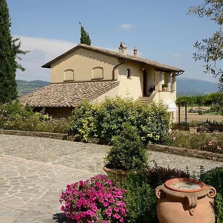 בית חווה Ripa Relais Colle Del Sole *