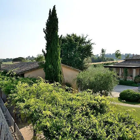 בית חווה Ripa Relais Colle Del Sole *